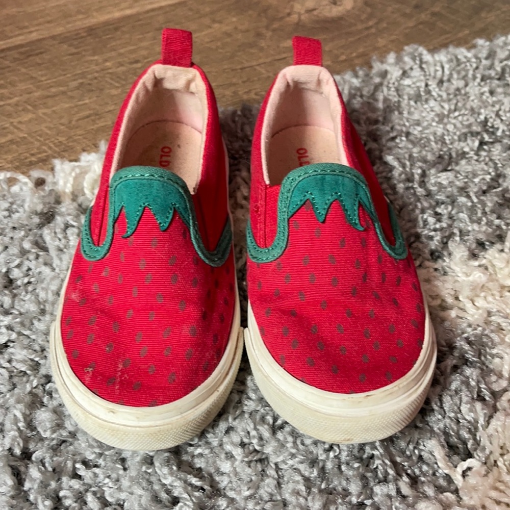 Old navy shoes